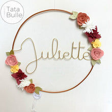 Charger l'image dans la galerie, Couronne Prénom Fleurie XL  à personnaliser