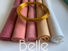 Charger l&#39;image dans la galerie, Couronne Prénom Fleurie à personnaliser