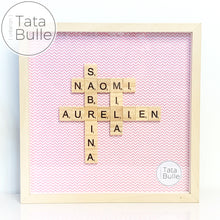 Charger l&#39;image dans la galerie, Cadre Scrabble Famille - Bois Clair
