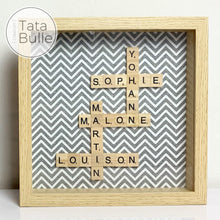 Charger l&#39;image dans la galerie, Cadre Scrabble Famille - Bois Clair